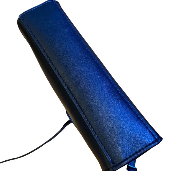 Black Triangle Faux Leather Small Crossbody Hand Bag - Picture 7 of 10